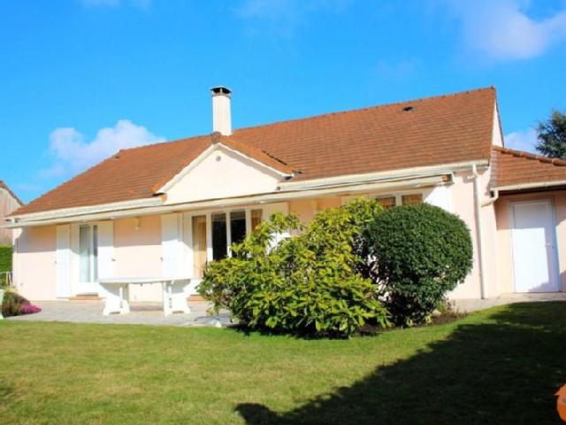 maison plain pied magny le hongre